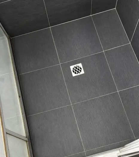 Clean bathroom floor after bond cleaning, Perth
