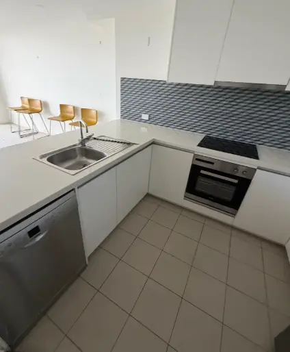 Clean kitchen after bond cleaning, Perth